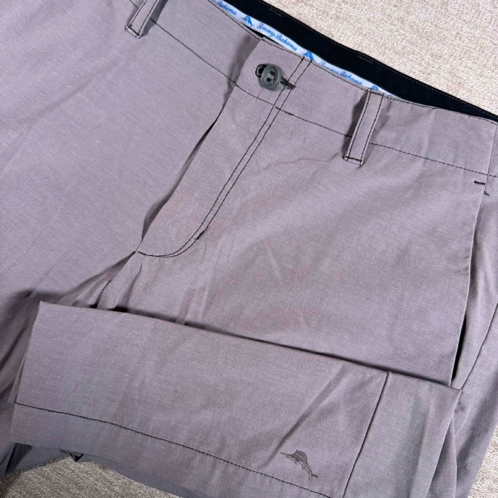 Tommy Bahama Shorts Mens 36/10 Gray Stretch Hybrid Flat Front Casual T821037